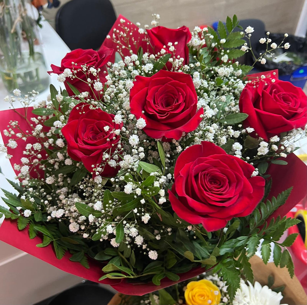 RAMO SIX ROSES