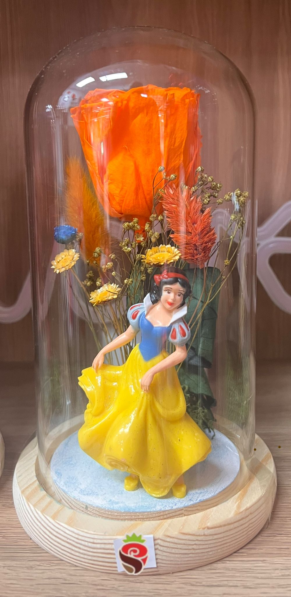 CUPULA PERSONALIZADA CON ROSA ETERNA